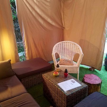 Normandy Cottage Gagny Екстериор снимка